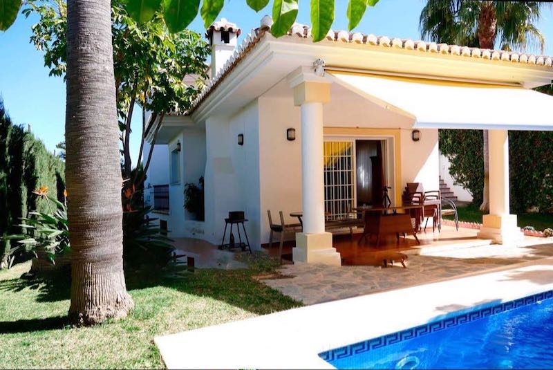 Villa moderna en RIVIERA DEL SOL - arbatestates.com