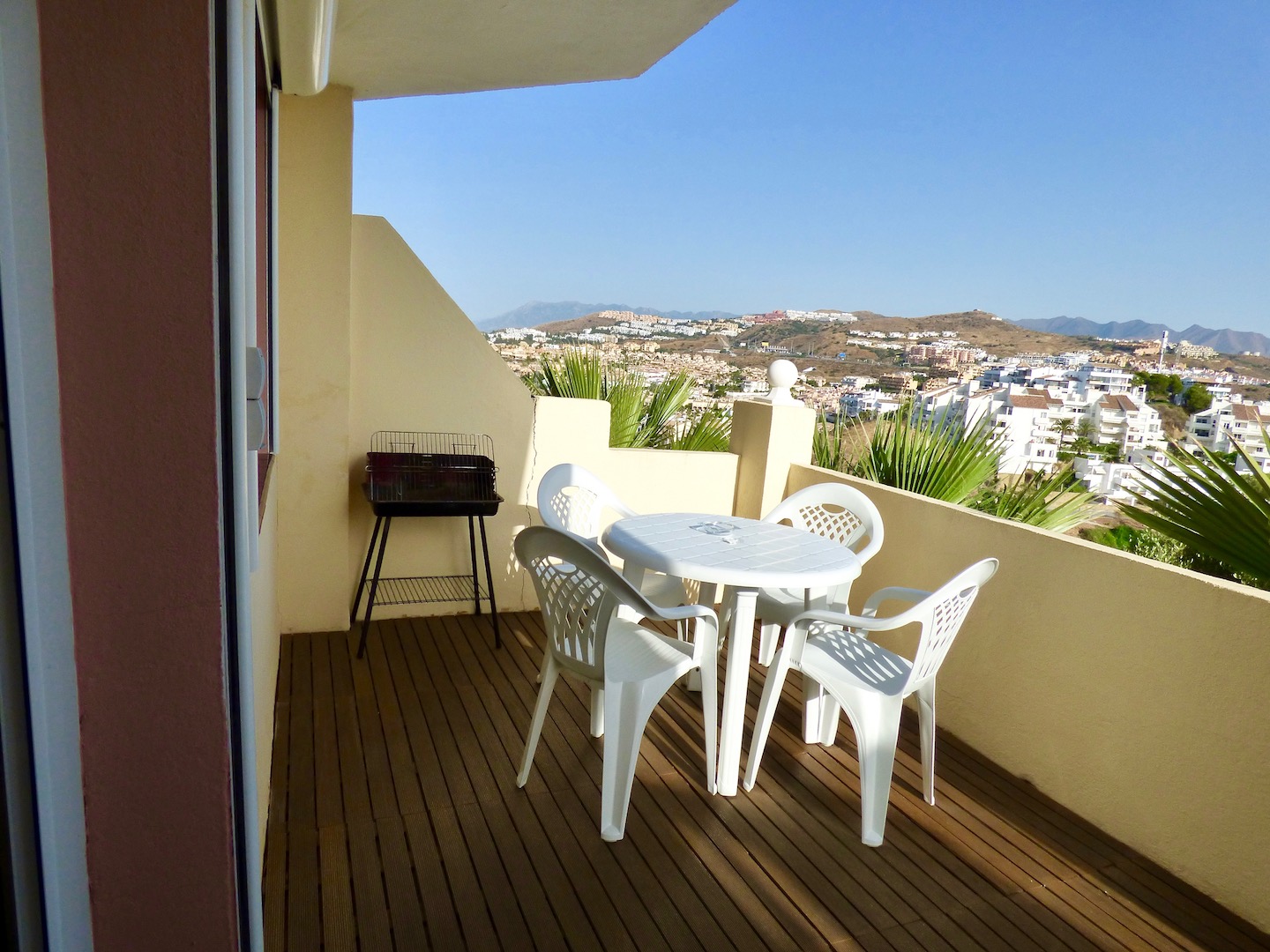 Apartamento en la planta baja en RIVIERA DEL SOL - arbatestates.com