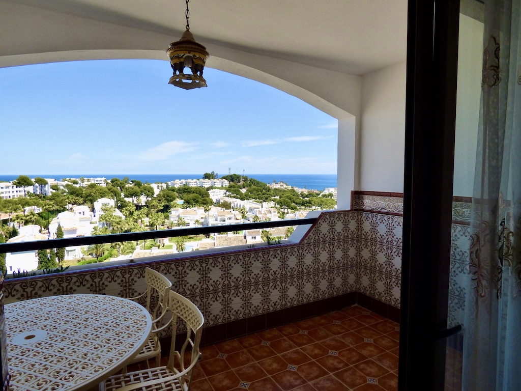 Apartment with sea view in RIVIERA DEL SOL - arbatestates.com