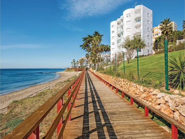 Apartamento con 1 dormitorio en la playa - arbatestates.com